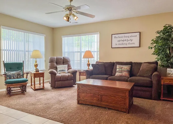 Lake Front 2Br Walk-In With Large Deck - Free Tickets Included - 79-1